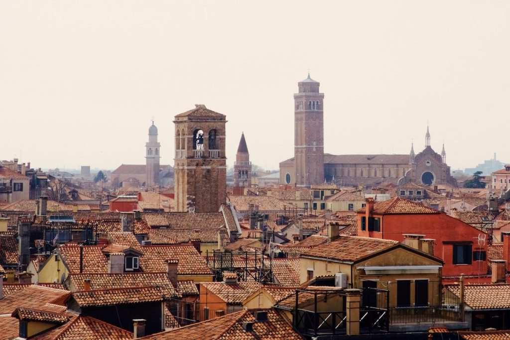 Blick über die Dächer von Venedig