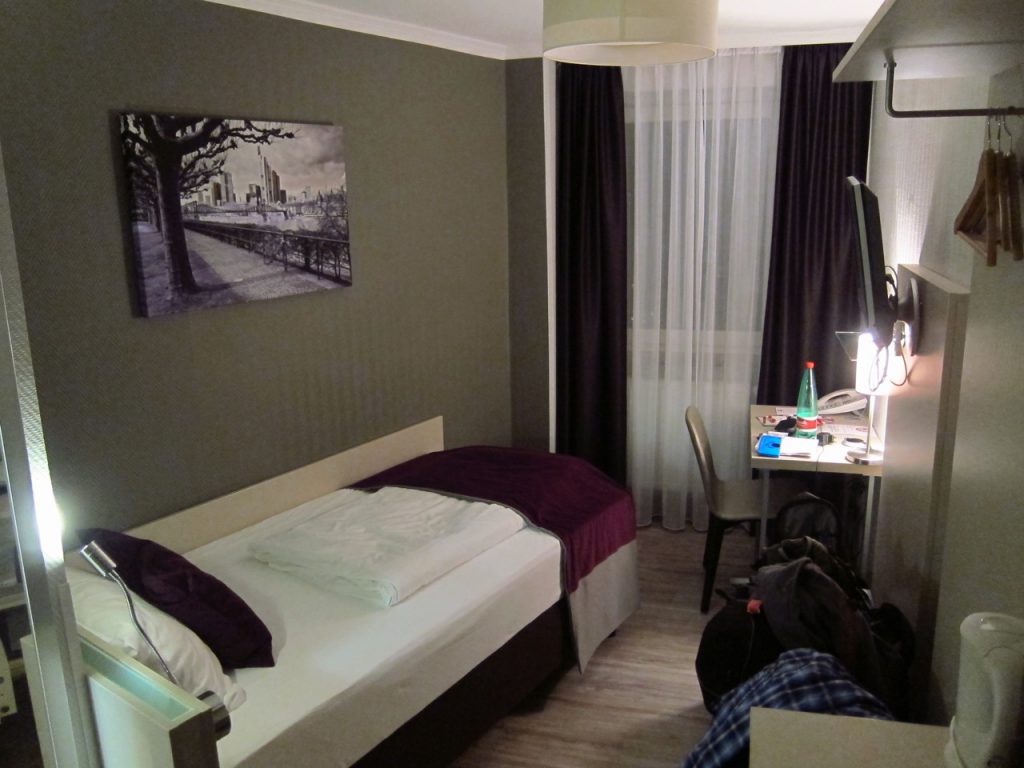 Simple and clean hotel in Frankfurt
